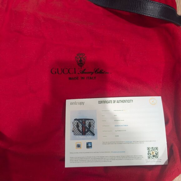 Vintage Navy Gucci Bag - Picture 10 of 11